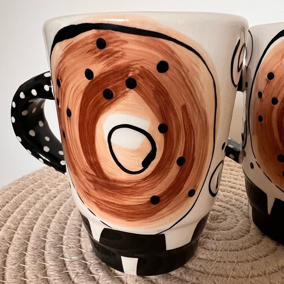 Joanne DeLomba artistic coffee mug set with bagel design (2 mugs) - Picture 3 of 5